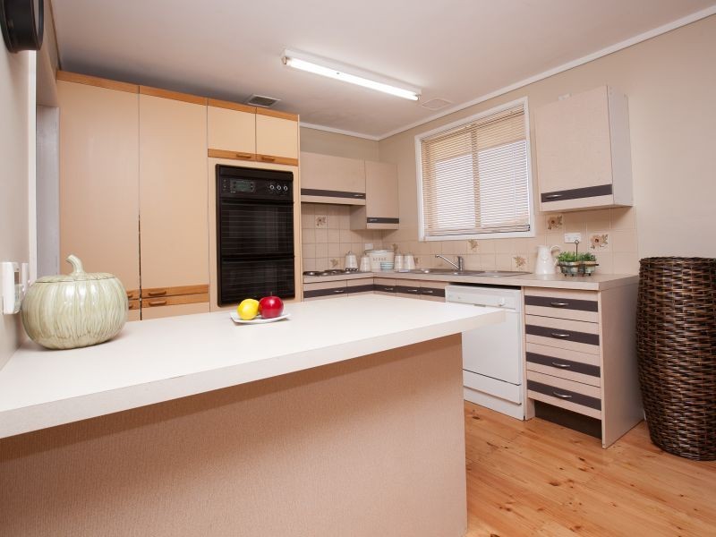 16 Carleton Street, Kambah ACT 2902