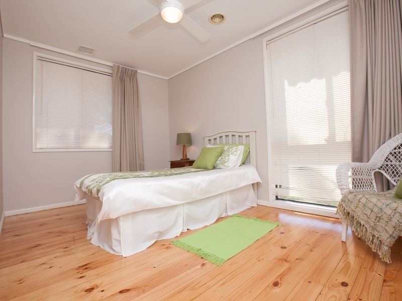 16 Carleton Street, Kambah ACT 2902