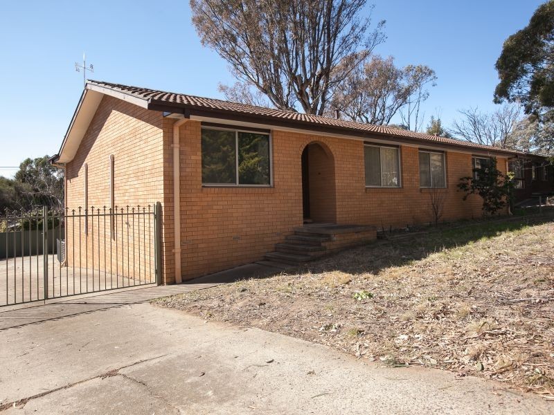 126 Learmonth Drive, Kambah ACT 2902
