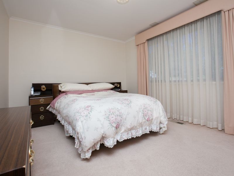 126 Learmonth Drive, Kambah ACT 2902