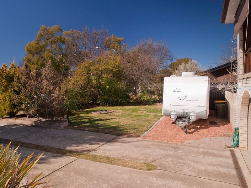 72 Goldstein Crescent, Chisholm ACT 2905