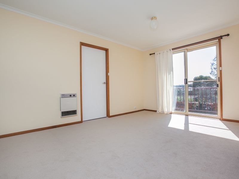 13/15 Scarfe Close, Gordon ACT 2906