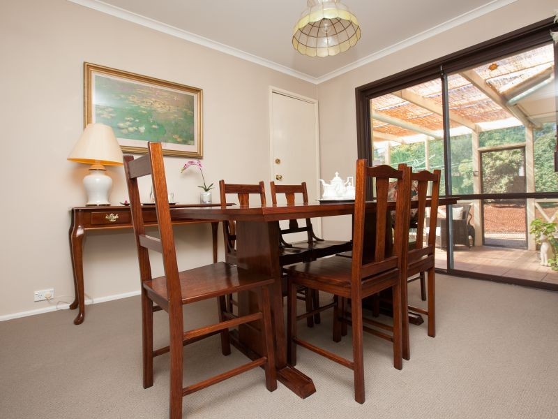 13 Cuthbert Circuit, Wanniassa ACT 2903
