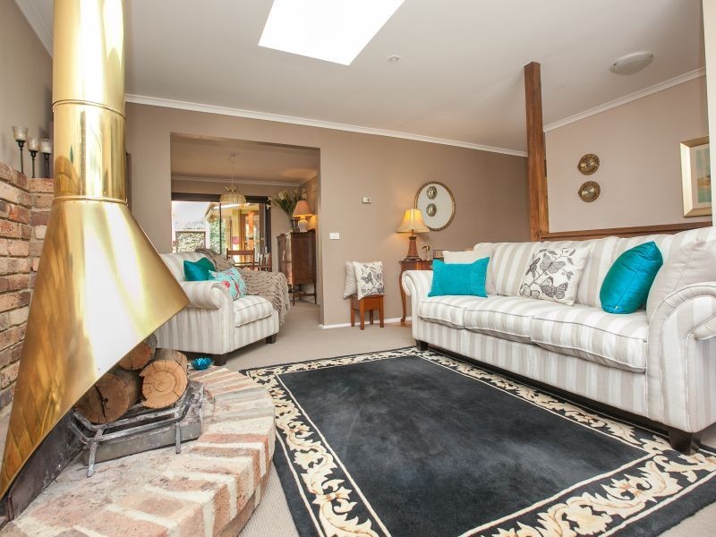 13 Cuthbert Circuit, Wanniassa ACT 2903