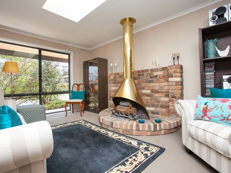 13 Cuthbert Circuit, Wanniassa ACT 2903