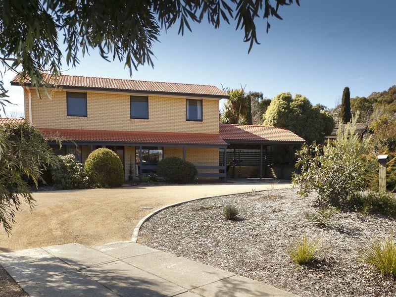 9 Gaunson Crescent, Wanniassa ACT 2903