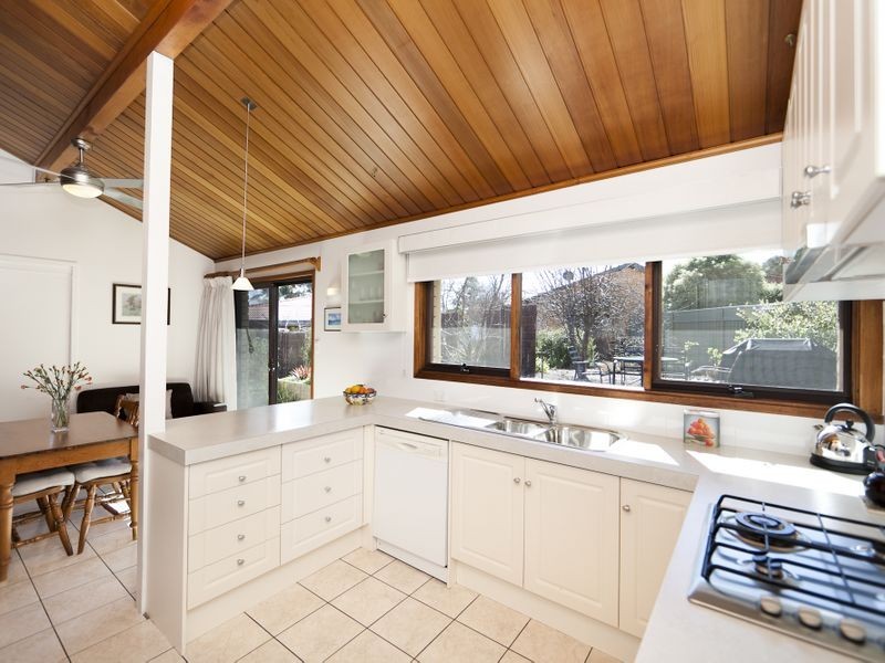 9 Gaunson Crescent, Wanniassa ACT 2903