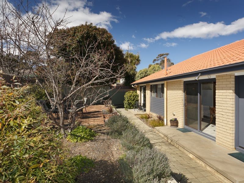 9 Gaunson Crescent, Wanniassa ACT 2903