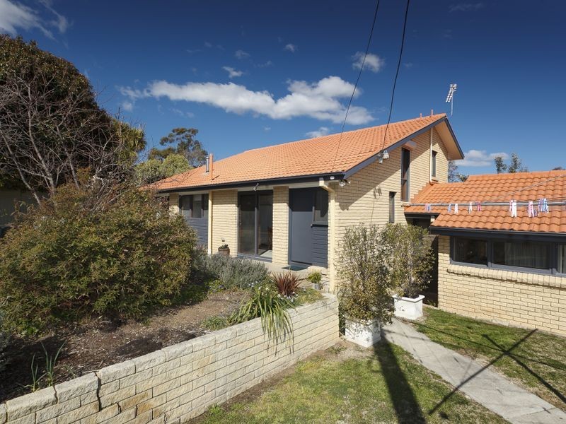 9 Gaunson Crescent, Wanniassa ACT 2903
