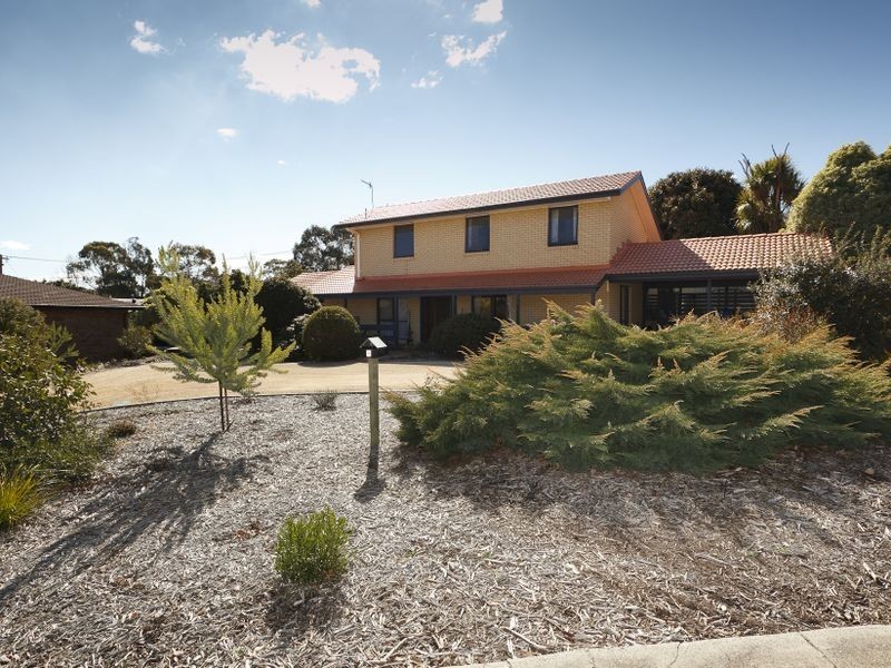 9 Gaunson Crescent, Wanniassa ACT 2903
