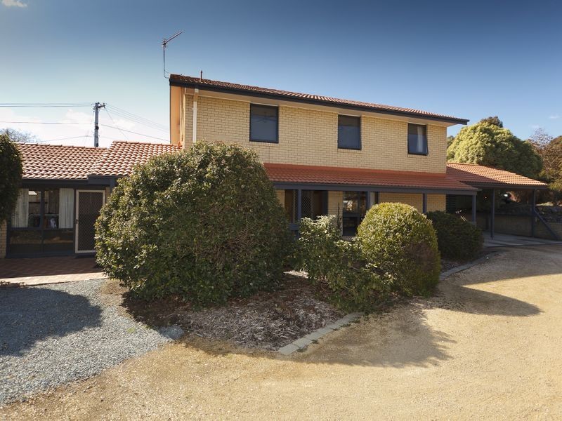9 Gaunson Crescent, Wanniassa ACT 2903