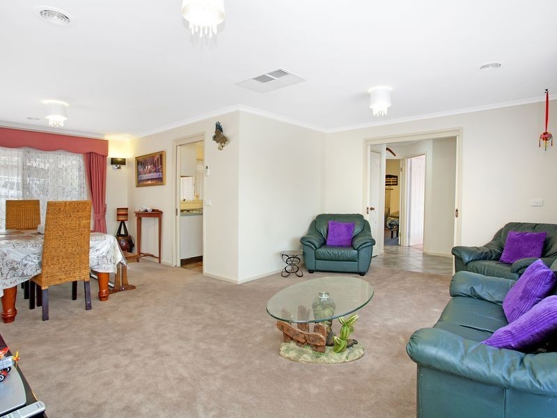 56 Lewis Luxton Avenue, Gordon ACT 2906