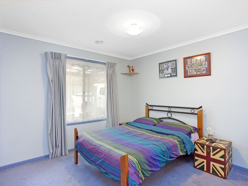 56 Lewis Luxton Avenue, Gordon ACT 2906