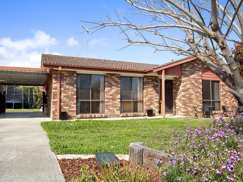 37 Ironbark Crescent, Banks ACT 2906