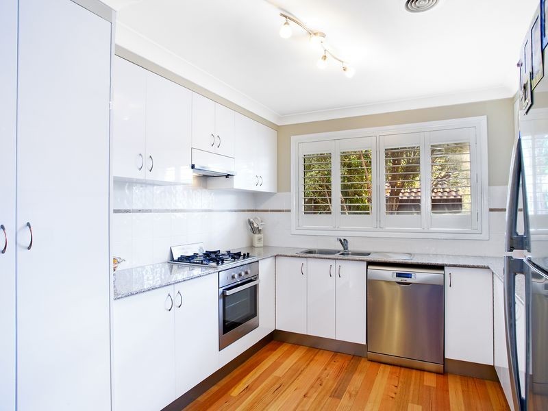 13 Poplar Crescent, Jerrabomberra NSW 2619