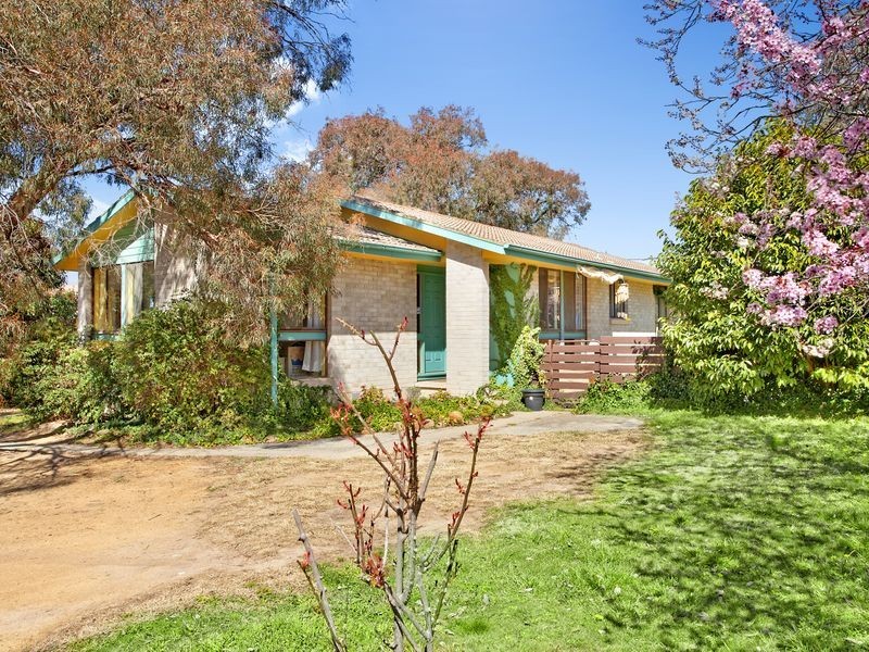 50 Bacchus Circuit, Kambah ACT 2902