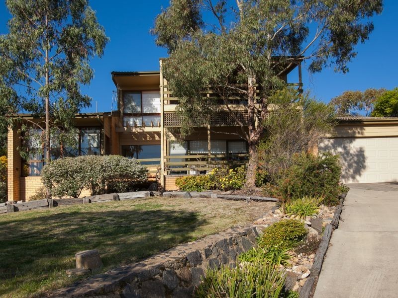 10 Hinckley Place, Kambah ACT 2902