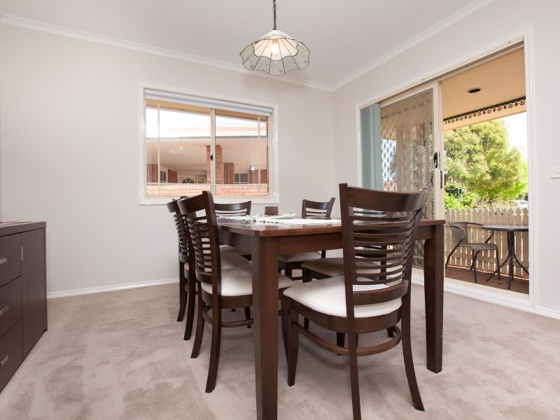 11 Thomas Hales Place, Gordon ACT 2906