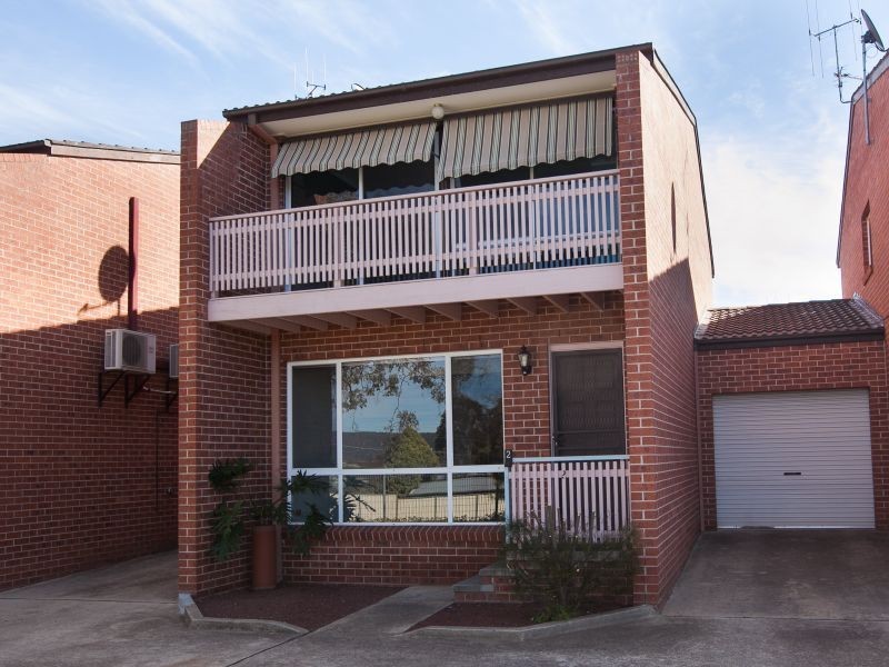2/8 Hakea Street, Queanbeyan NSW 2620