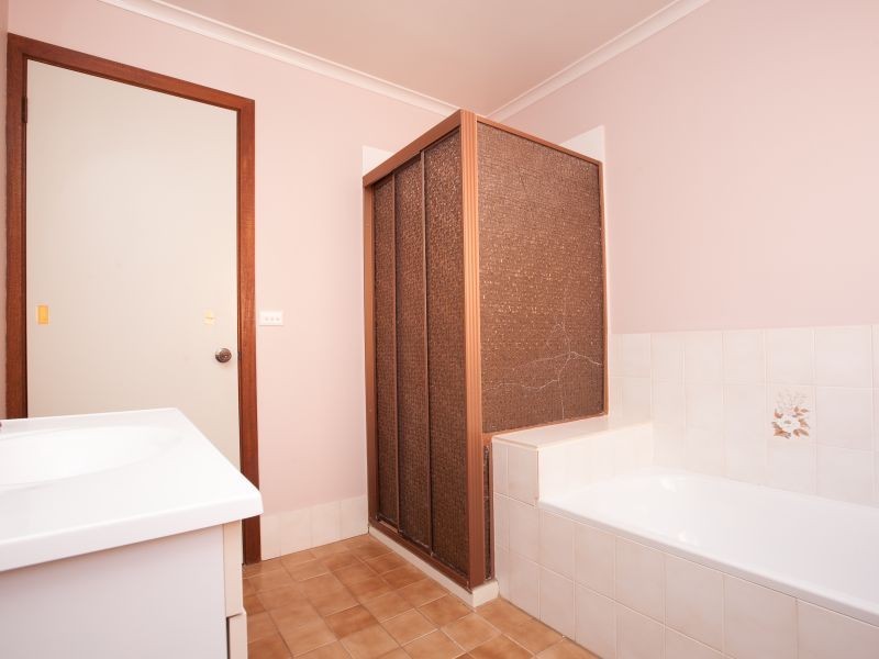 2/8 Hakea Street, Queanbeyan NSW 2620