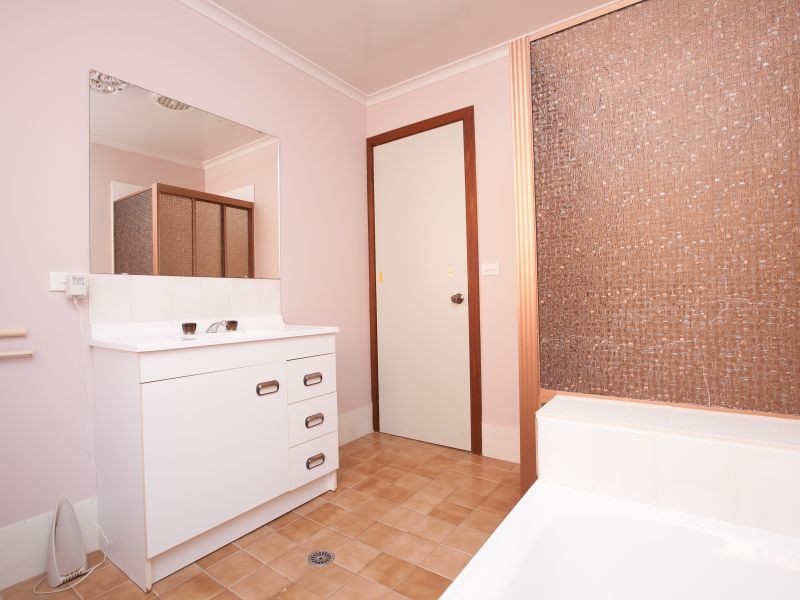 2/8 Hakea Street, Queanbeyan NSW 2620