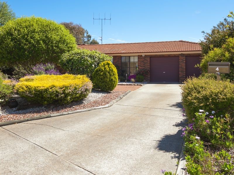 4 Hawton Place, Chisholm ACT 2905