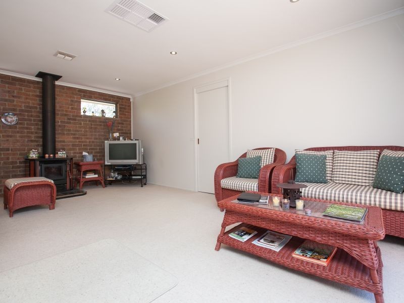 4 Hawton Place, Chisholm ACT 2905