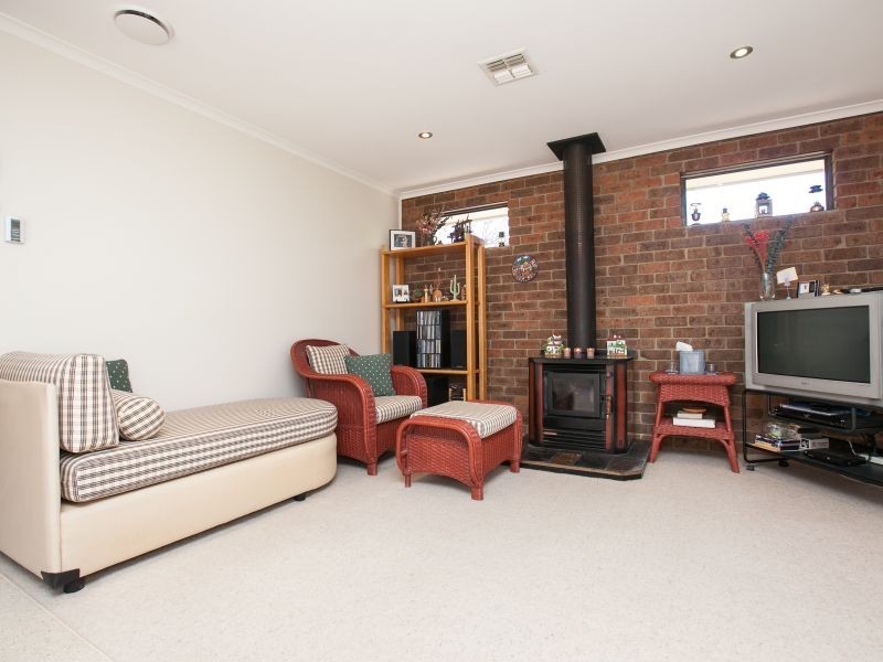 4 Hawton Place, Chisholm ACT 2905