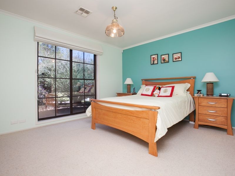 4 Hawton Place, Chisholm ACT 2905