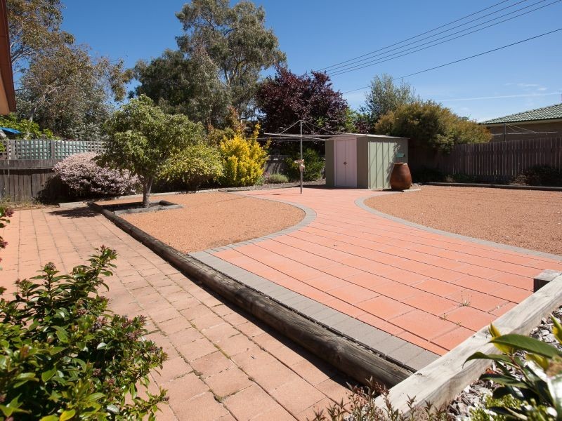4 Hawton Place, Chisholm ACT 2905