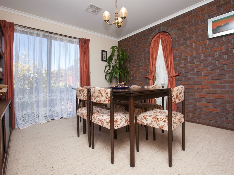 169 Castleton Crescent, Gowrie ACT 2904