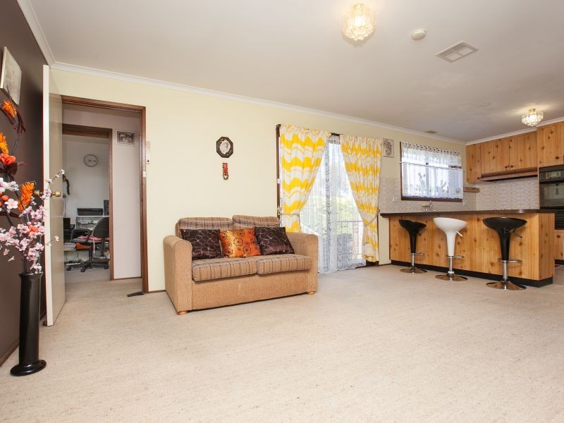 169 Castleton Crescent, Gowrie ACT 2904