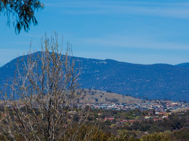 169 Castleton Crescent, Gowrie ACT 2904