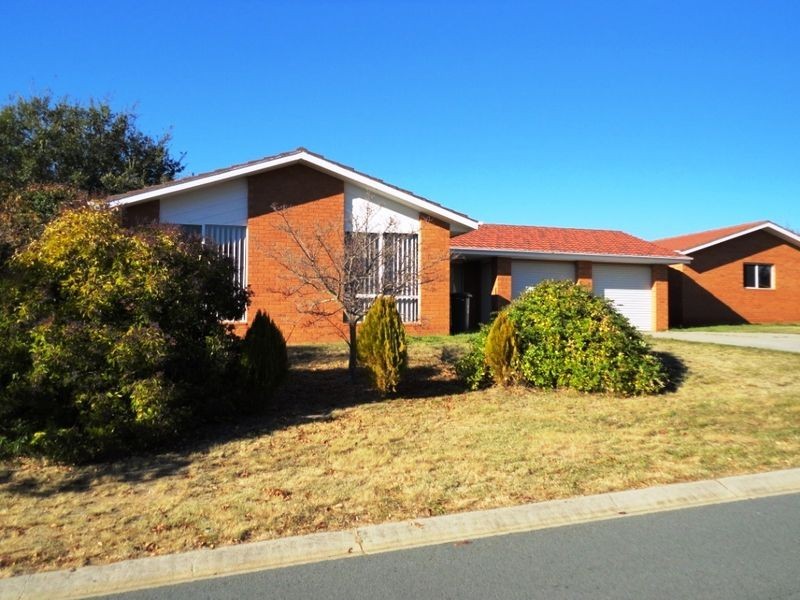 3 Fingleton Crescent, Gordon ACT 2906