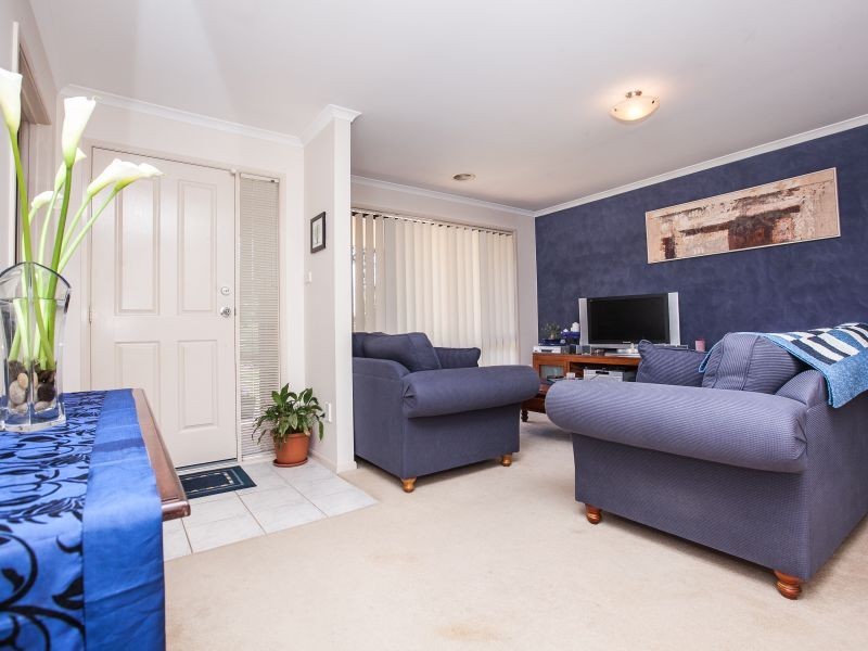 18/92 Casey Crescent, Calwell ACT 2905