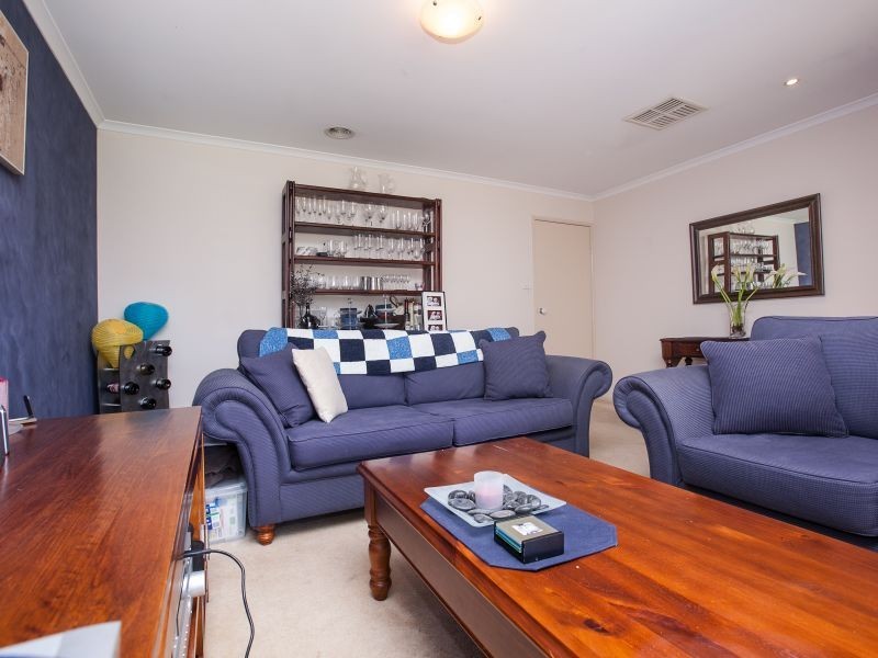 18/92 Casey Crescent, Calwell ACT 2905