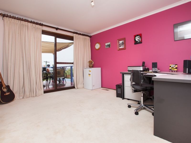 9 Beggs Place, Macarthur ACT 2904