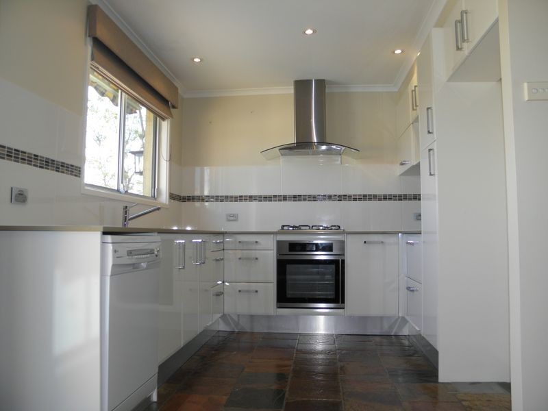 9 Degraves Crescent, Wanniassa ACT 2903