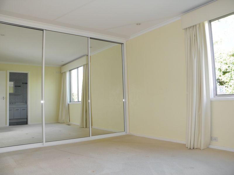 9 Degraves Crescent, Wanniassa ACT 2903