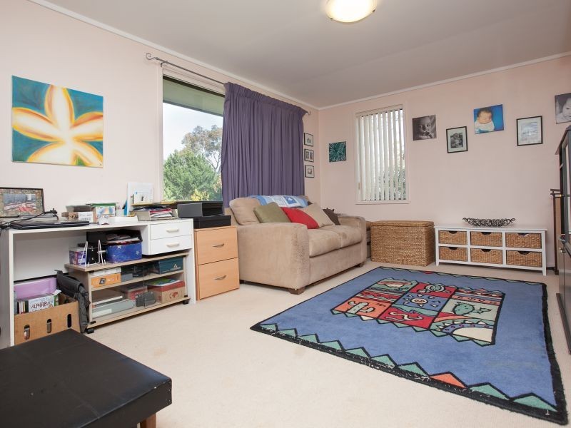 6 Lazarus Place, Wanniassa ACT 2903