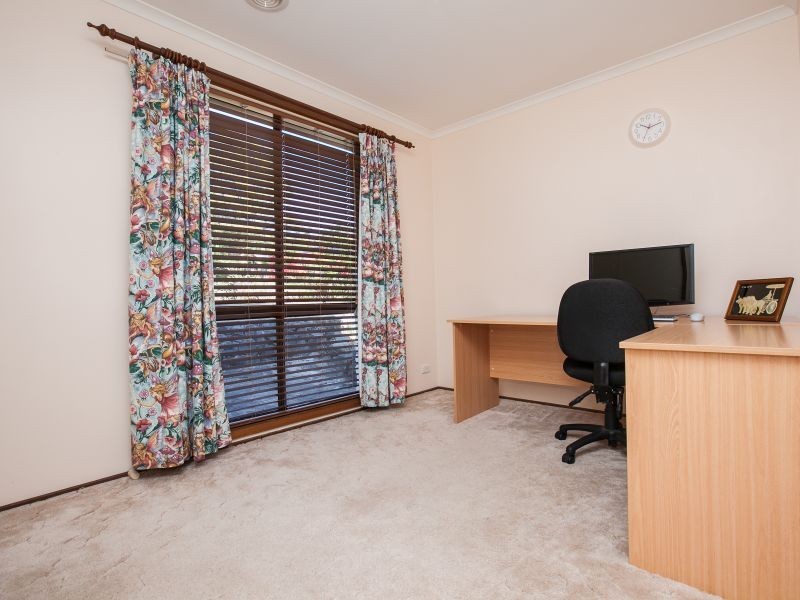 55 Casey Crescent, Calwell ACT 2905