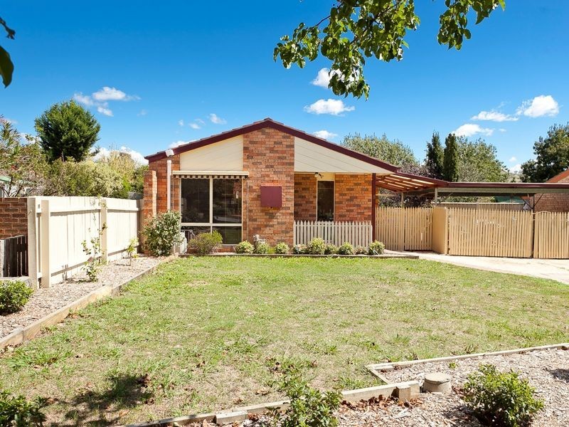 5 Mathews Place, Banks ACT 2906