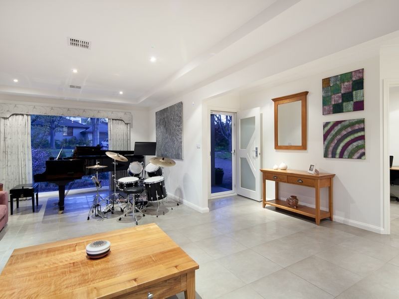 12 Barron Street, Deakin ACT 2600