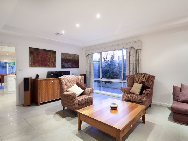 12 Barron Street, Deakin ACT 2600