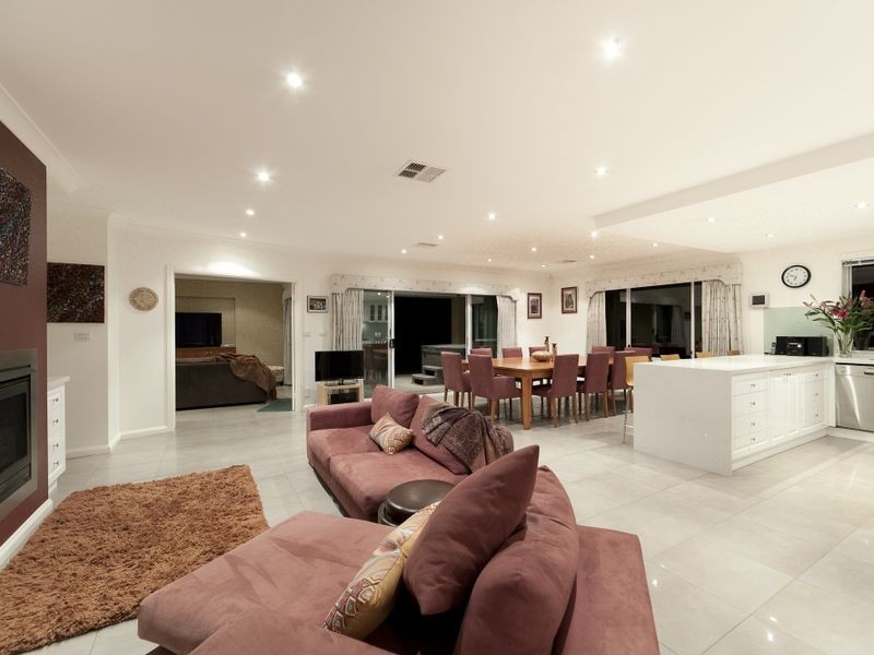 12 Barron Street, Deakin ACT 2600
