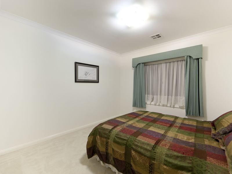 12 Barron Street, Deakin ACT 2600