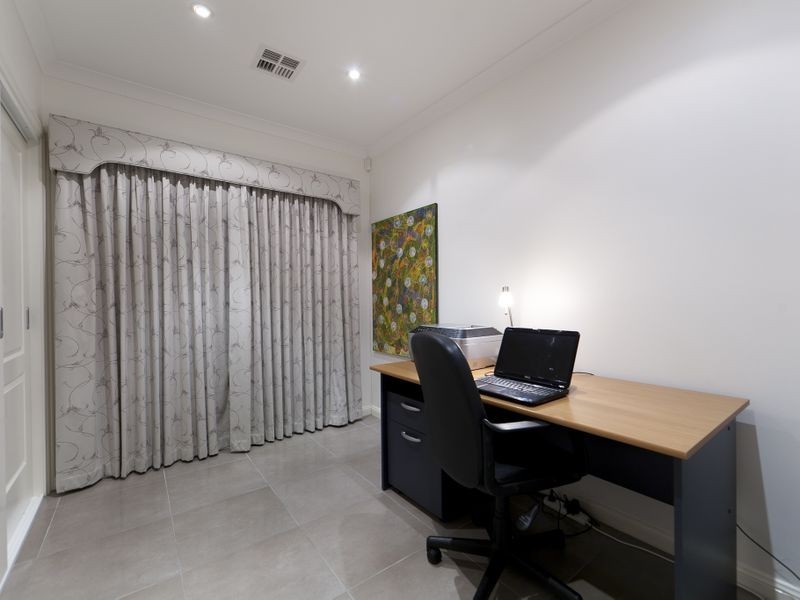 12 Barron Street, Deakin ACT 2600
