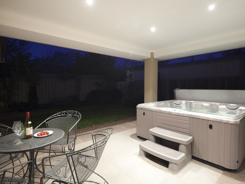 12 Barron Street, Deakin ACT 2600