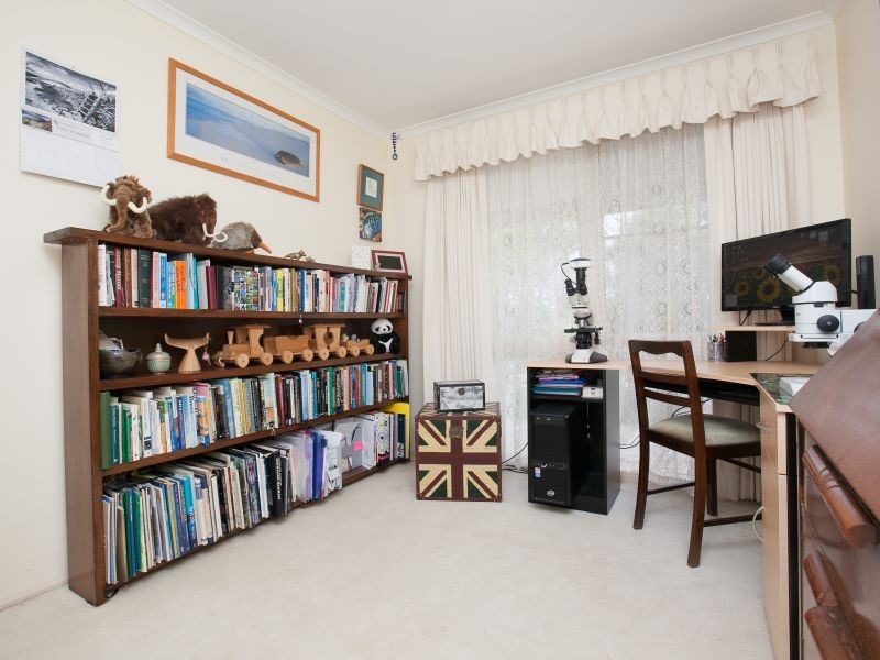 49 Maltby Circuit, Wanniassa ACT 2903