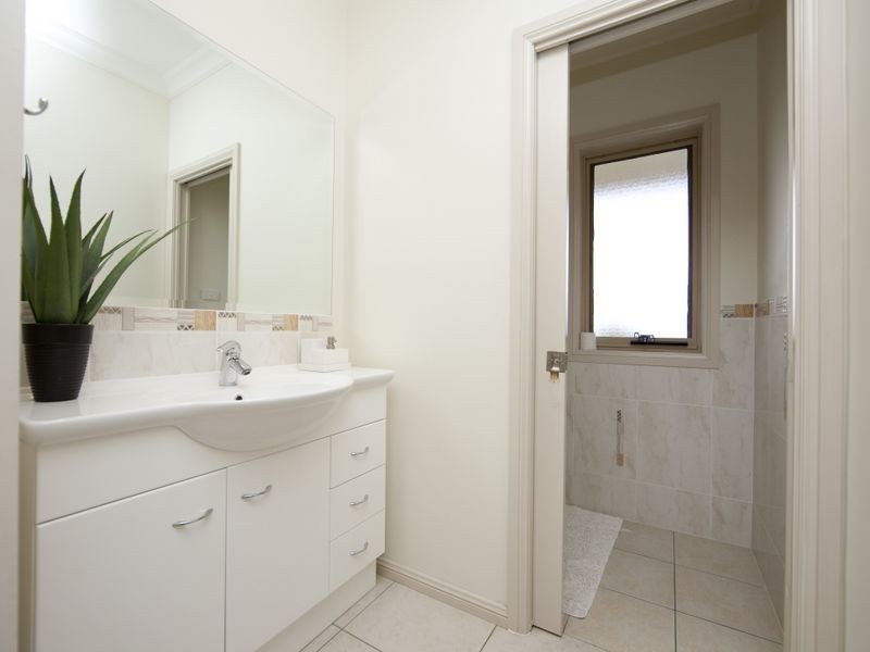 11 Spur Place, Royalla NSW 2620